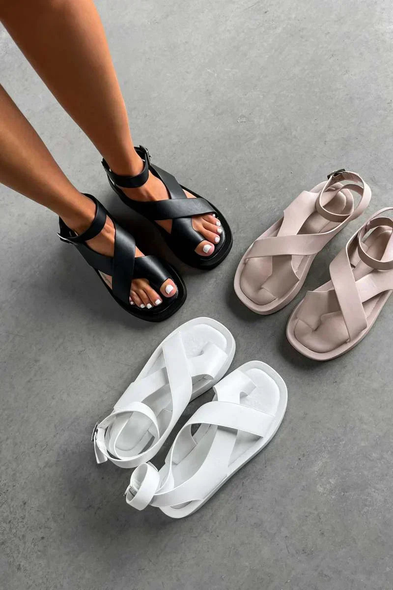 Solène | Moderne Gekruiste Sandalen