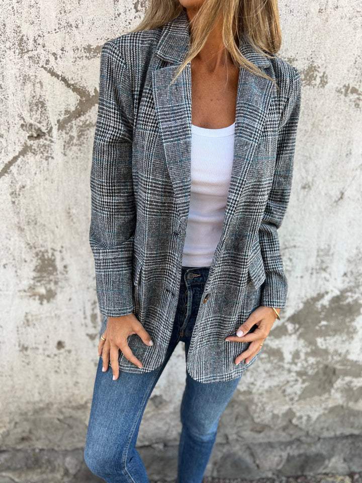Noemi™ — Casual Blazer met Klassieke Ruit