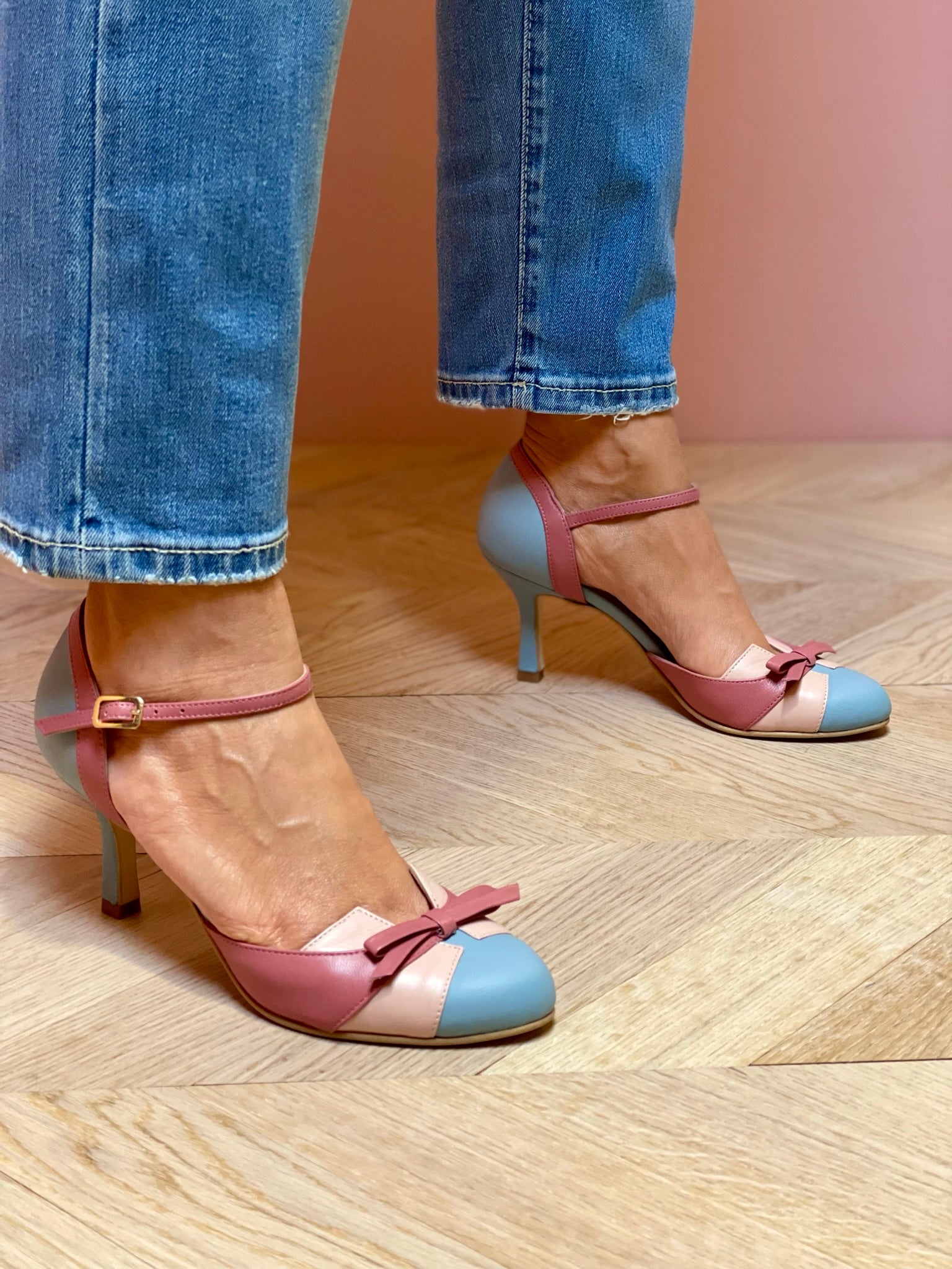 Juliette | Tweekleurige hakken met strik