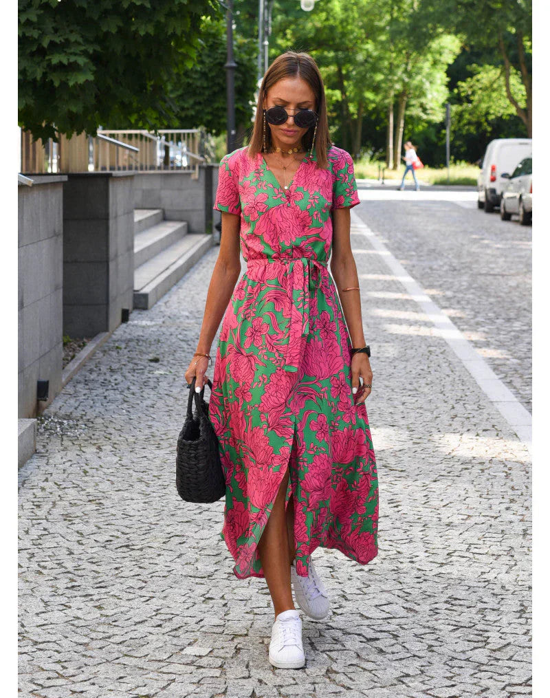 Julia – Elegante V-halsjurk met Flatterend Model