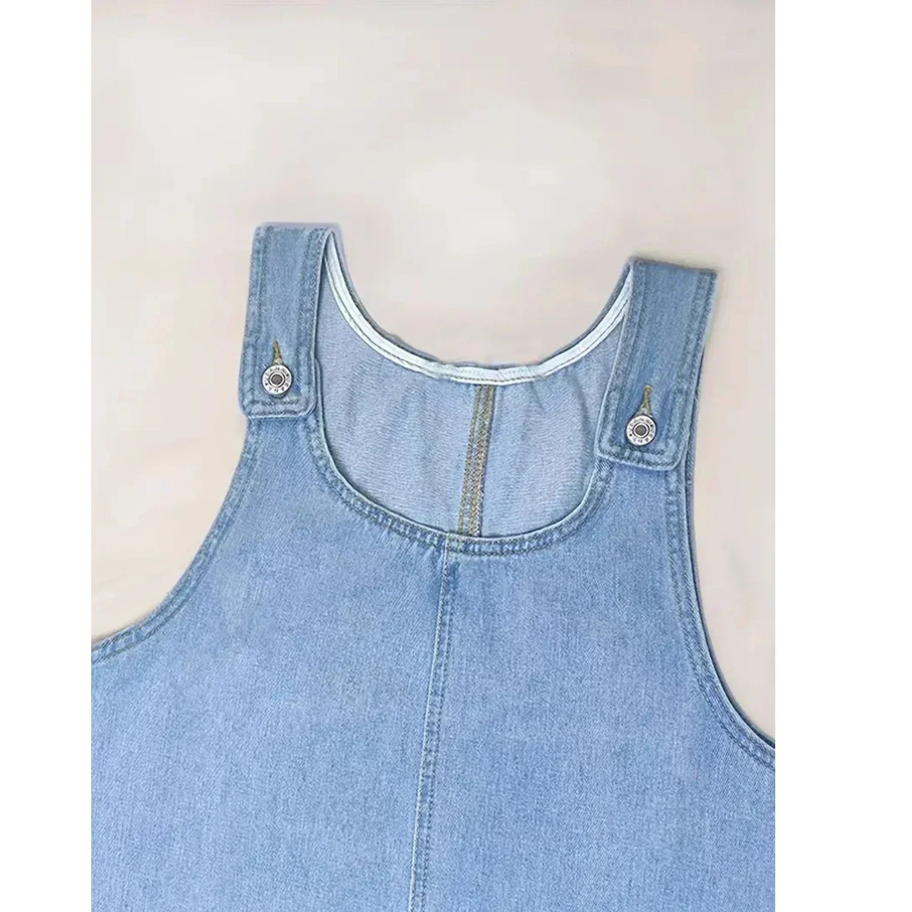 Saylor | Casual outfits met denim-look