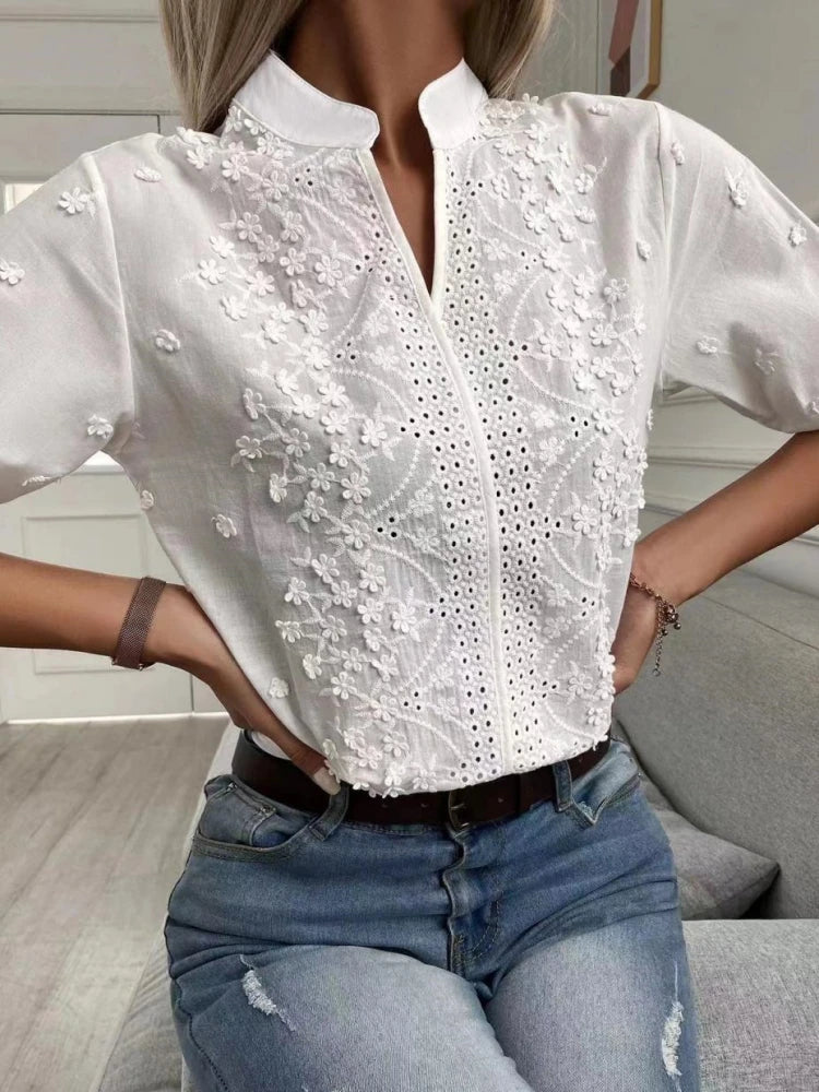 Camille™ — Mila Blouse met Elegante Broderie