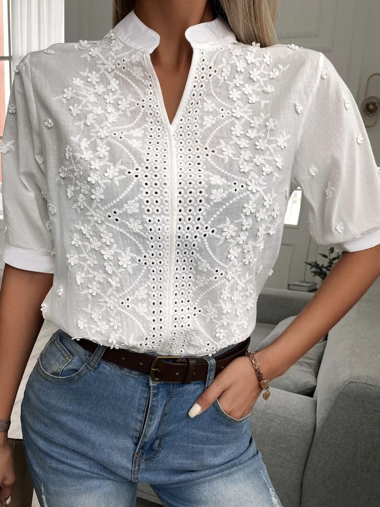 Camille™ — Mila Blouse met Elegante Broderie