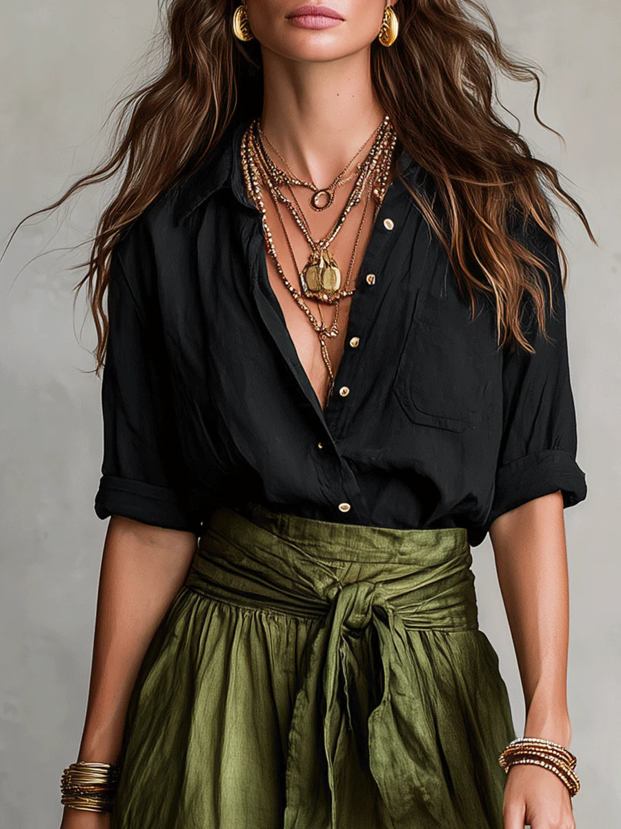 Vera – 2-delige set: zwart T-shirt en olijfgroene midi-rok