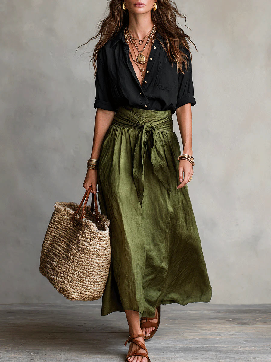 Vera – 2-delige set: zwart T-shirt en olijfgroene midi-rok