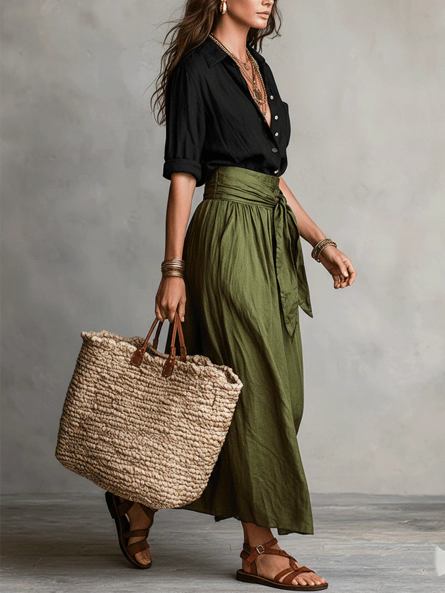 Vera – 2-delige set: zwart T-shirt en olijfgroene midi-rok