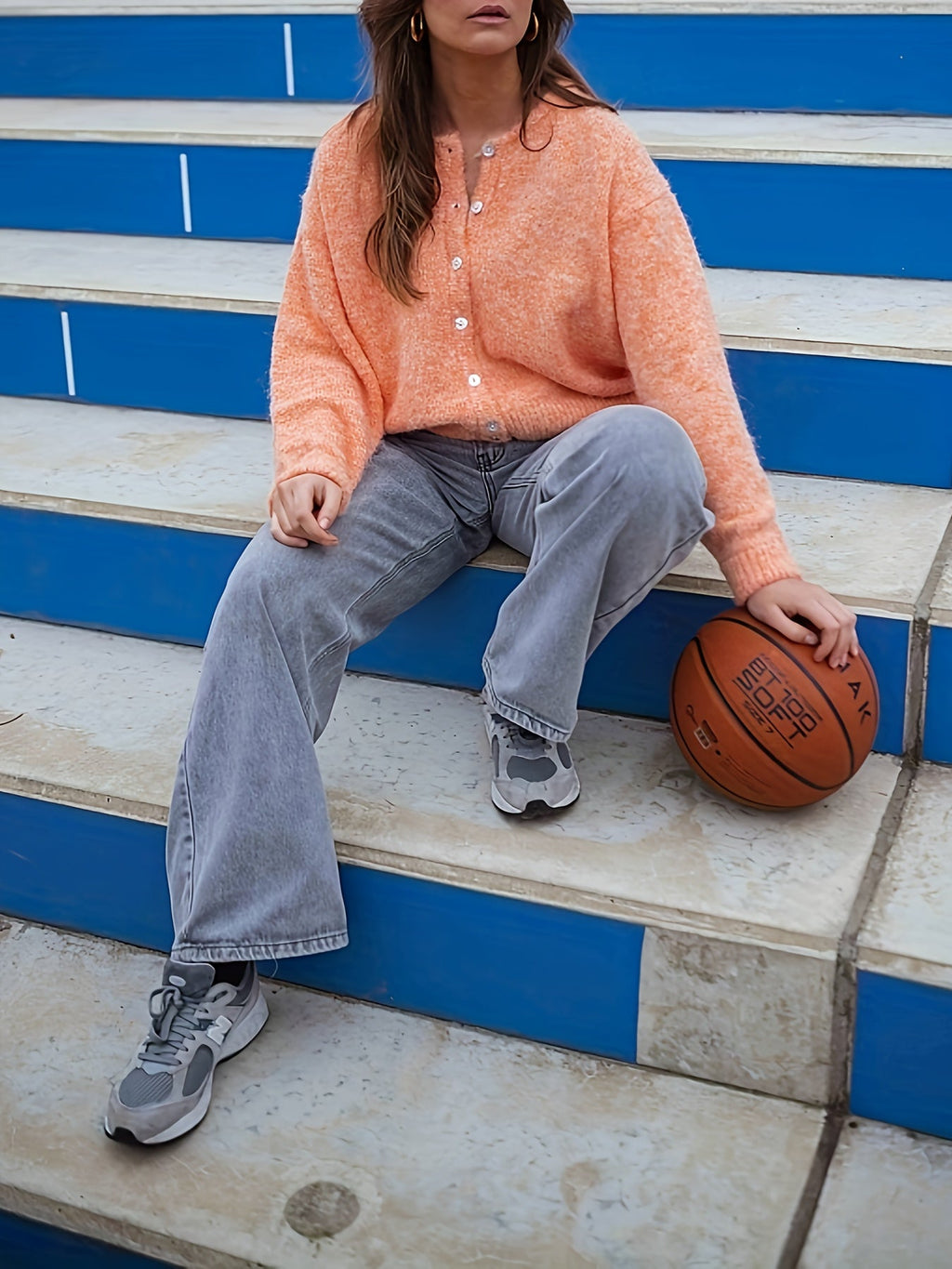 Oriane™ — Oranje Cardigan met Ronde Hals en Lange Mouwen