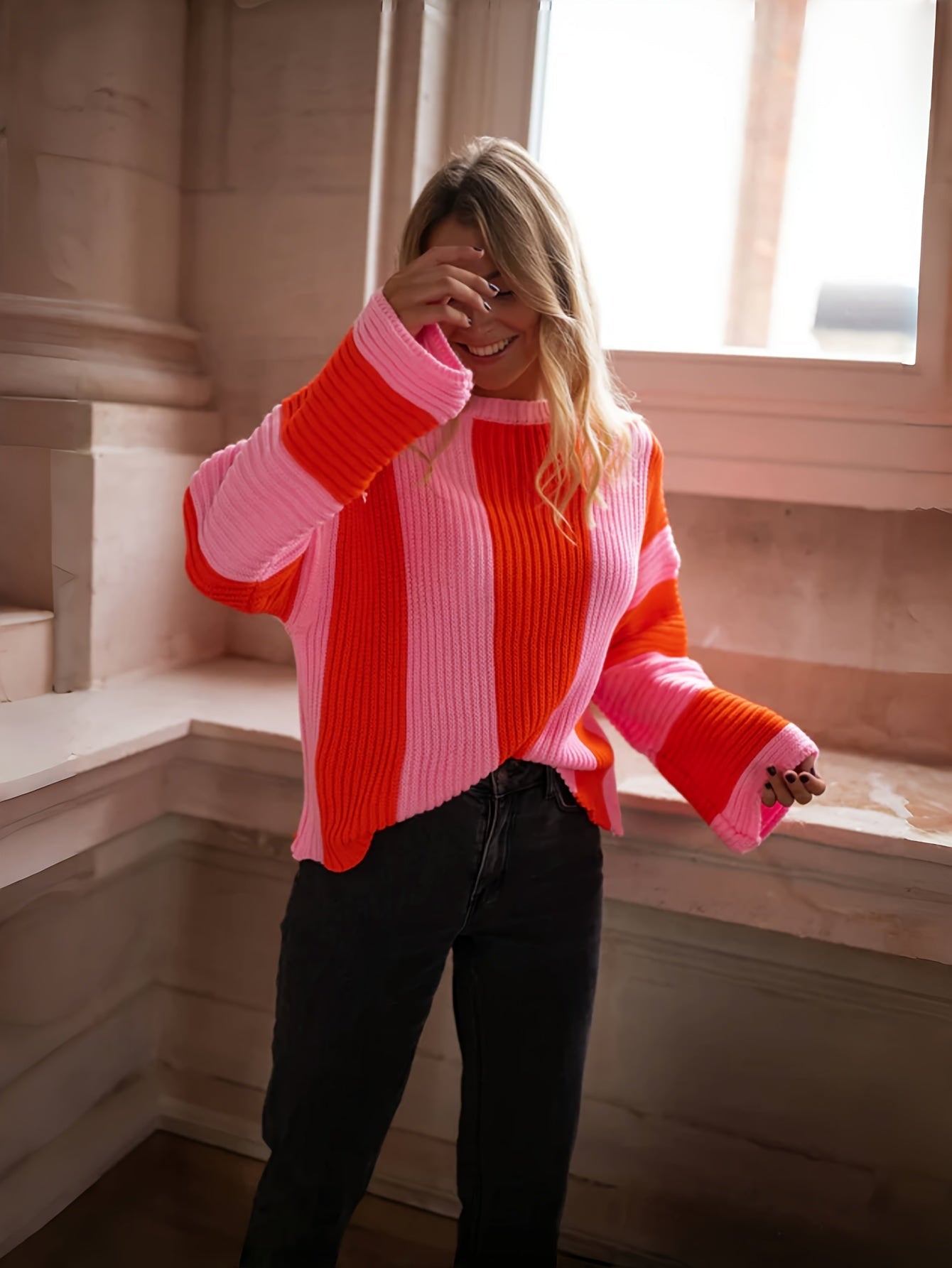 Capucine™ — Gestreepte Colorblock Trui in Roze & Oranje