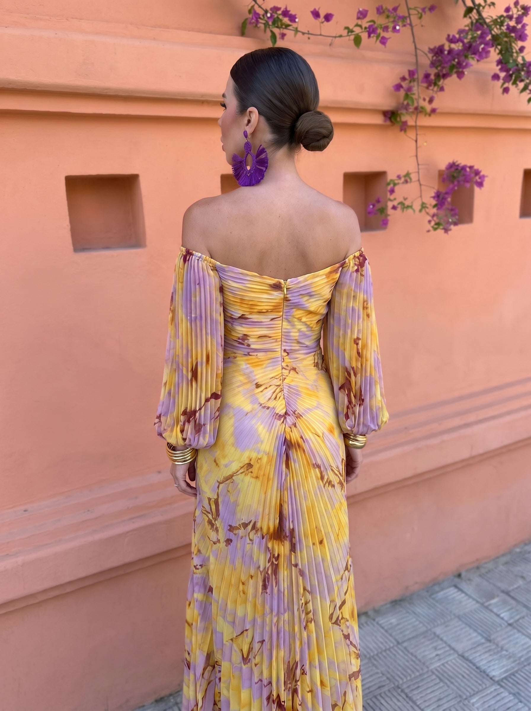 Kristina — elegante jurk met diepe halslijn