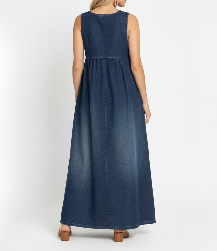 Karen | Lange jurk van gewassen vintage denim met een vleugje zacht katoen