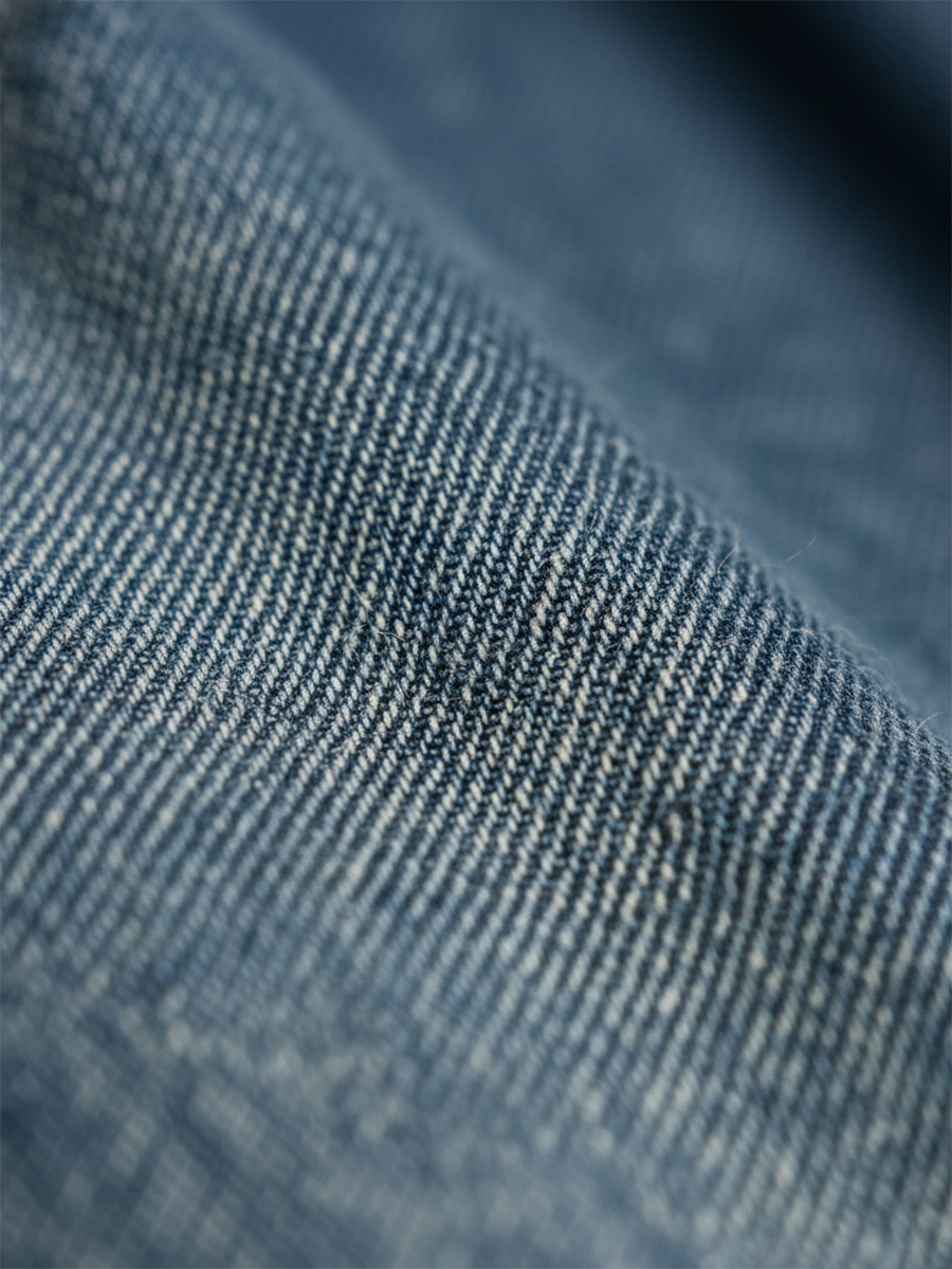 Karen | Lange jurk van gewassen vintage denim met een vleugje zacht katoen