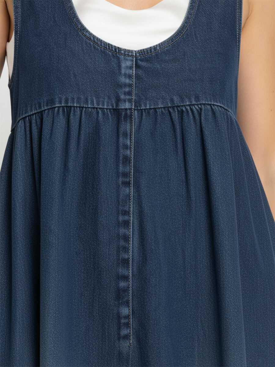 Karen | Lange jurk van gewassen vintage denim met een vleugje zacht katoen