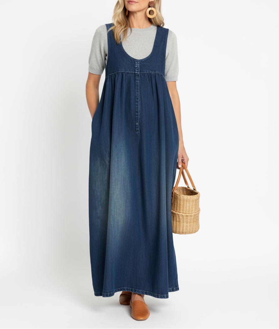 Karen | Lange jurk van gewassen vintage denim met een vleugje zacht katoen