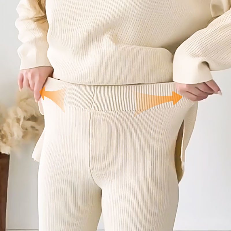 Amalia™ — Elegant Set met V-hals en Side Split